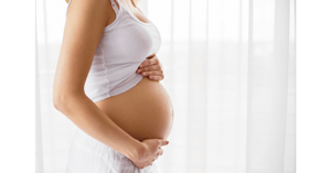 Femmes enceintes et jeunes mamans en institut - répondre grâce à une carte de soins adaptée
